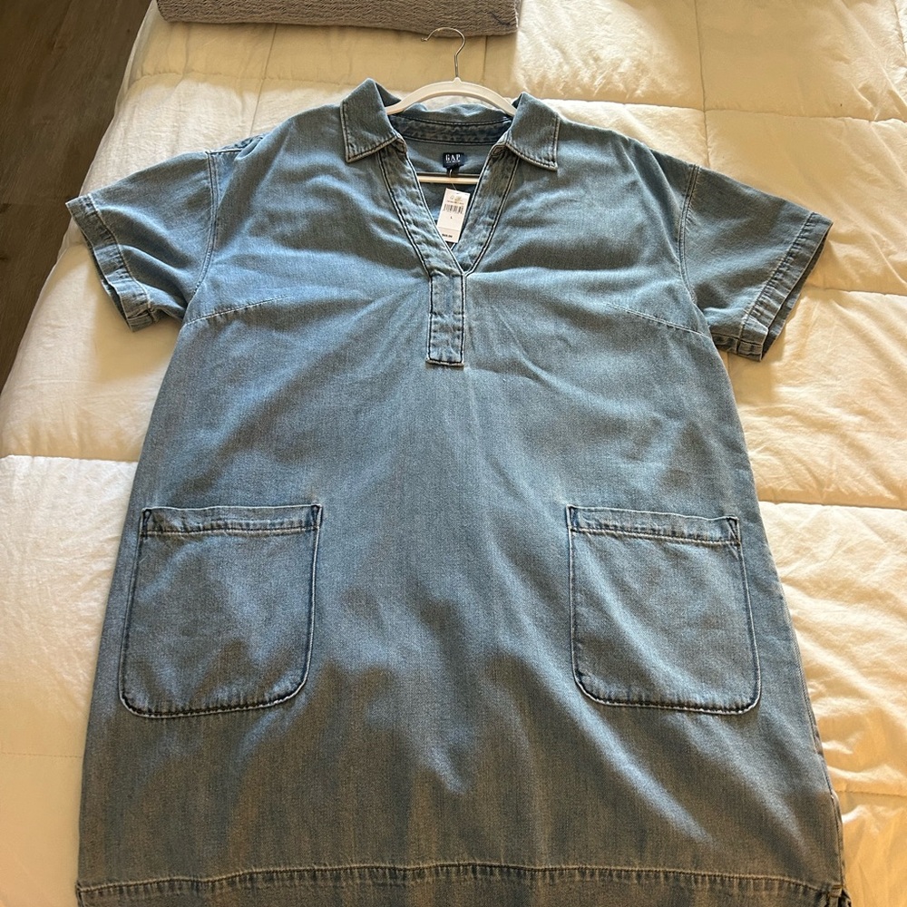 GAP Light Blue Casual Button Down Shirt